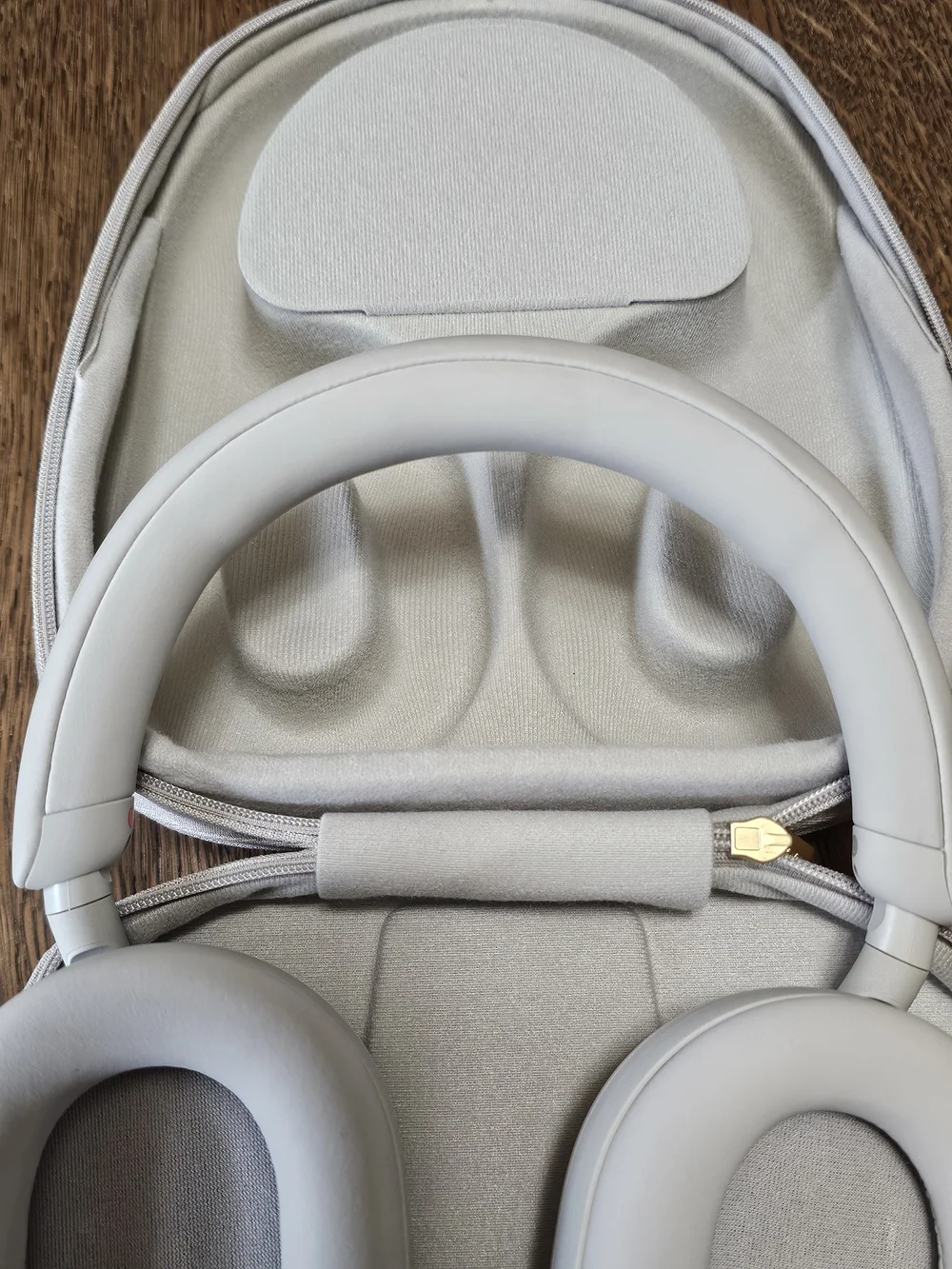 Sony WH-1000XM5 Wireless BlueTooth Noise-Cancelling Headphones — Silver Gray